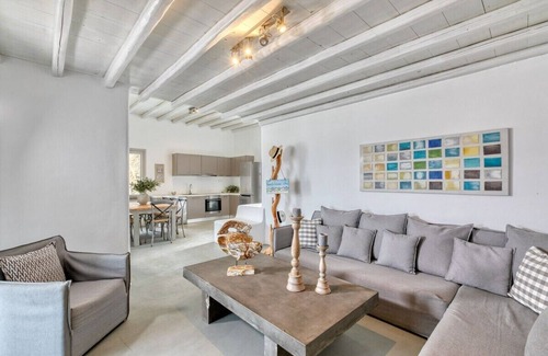 Panormos Villa | 4-Bedroom Villa with Private Pool & Sea View