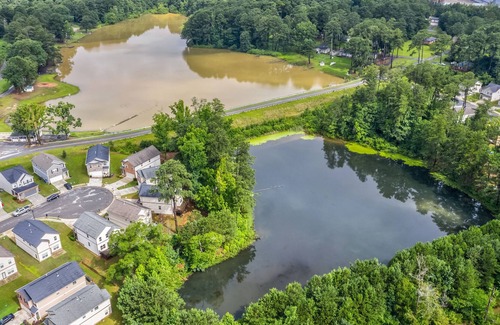 Morrow Casa | 4 Bedrooms *2King Lake-View Home w/Deck