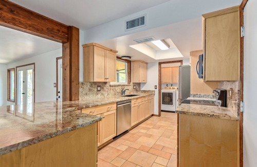 South Mountain Casa | 4 Bedrooms, Full Kitchen, Pool table, BBQ, Garage & RV Parking, Golf, Hiking