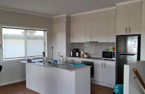 Coronet Bay Casa | 4 bedrooms, large deck, park views