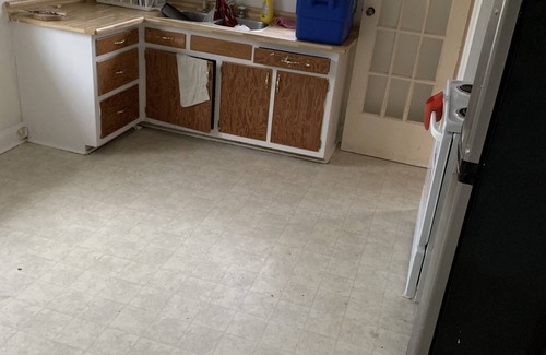 Kawartha Lakes Cabaña | 4 bedrooms lovely cottage right on water