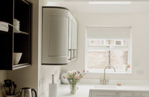 Wadsworth Casa | 4 Bedrooms, sleeping 6, just 2 minutes walk from Hebden Bridge town square .