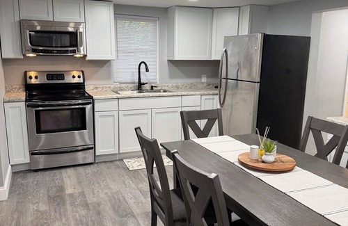 Salem Casa | 4 bedrooms Sleeps 14