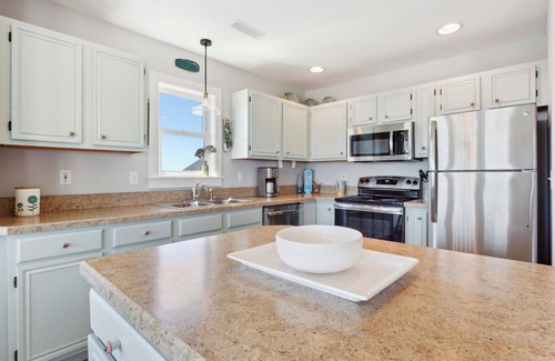 South Nags Head Casa | 4 br *1 Min Walk to Beach