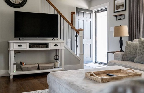 Lynchburg Casa | 4 BR Home | Quaint | Near LU | Family-Friendly