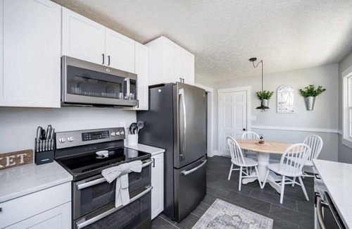 Lynchburg Casa | 4 BR Home | Quaint | Near LU | Family-Friendly