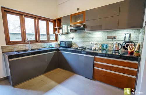 Sri Jayawardenepura Kotte Casa | 4-BR bungalow in lovely Thalawathugoda with WiFi & AC - OLIVE NEST