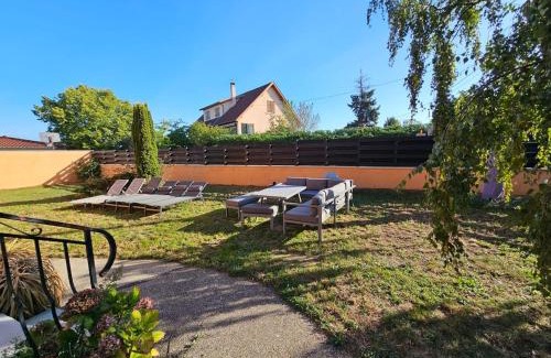 Irigny Villa | 4 chambres - 200m2 - Parking - Jardin