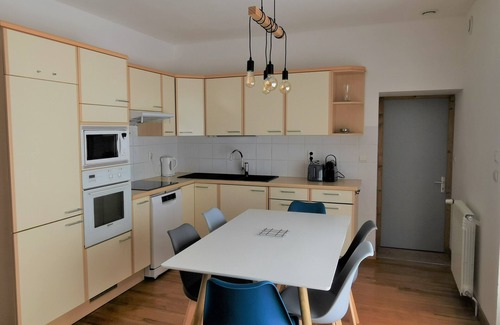 Briancon Apartamento | 4* family apartment, terrace, garden and fireplace