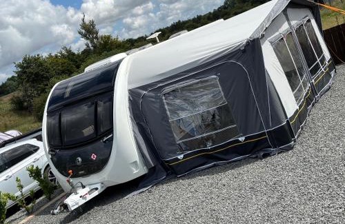 Durham Casa | 4 Guests - Pet Friendly - Durham Caravan Retreat