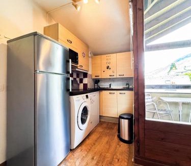 Brides-les-Bains Apartamento | 4- Joli studio Brides-les-Bains avec vue montagne