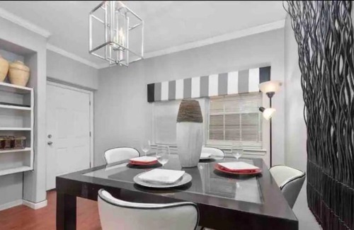 Houston Casa | #4 Luxury 4 Bedroom Oasis