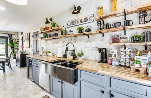 Church Street Casa | 4 Mi to Airport Atlanta Home with Deck and Hot Tub