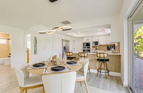 Hobe Sound Casa | 4 Mi to Beach: Riverfront Hobe Sound Home w/Dock!