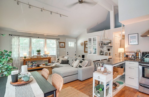 East Falmouth Cabaña | 4 Mi to Bristol Beach: Cottage w/ Pond & Deck