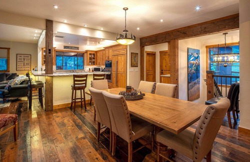 Incline Village Casa | < 1 Mi to Beach: Expansive Tahoe Escape w/ Hot Tub