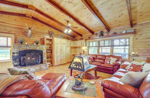 Newland Casa | 4 Mi to Grandfather Mountain Cabin in Newland!