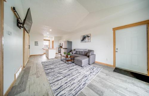 Erie Apartamento | 4 Mi to Lake Erie Access Condo on the Greens