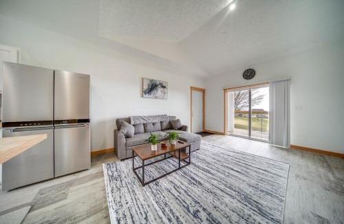 Erie Apartamento | 4 Mi to Lake Erie Access Condo on the Greens