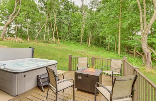 Walhonding Casa | 4 Mi to Mohican River Ohio Amish Country Cottage
