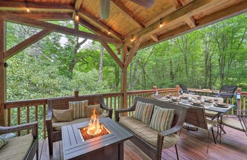 Banner Elk Casa | 4 Mi to Sugar Mtn Rocky Creek Cabin with Hot Tub