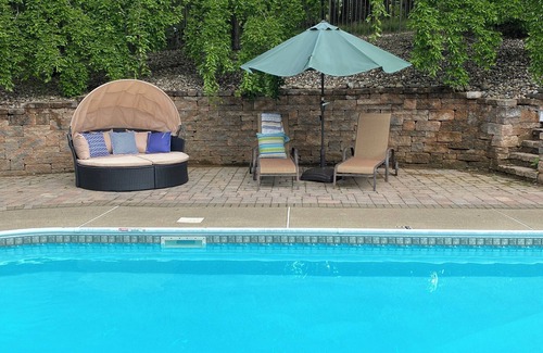 Saratoga Springs Casa | 4 Miles to Saratoga Race Track! Private Heated Pool. Ample parking.