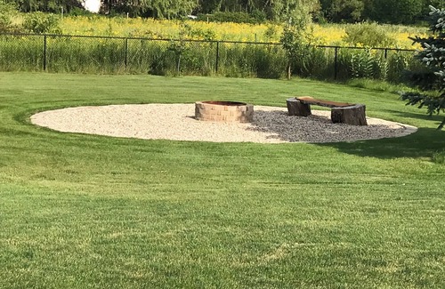 Pickett Casa | 4 minutes from EAA!