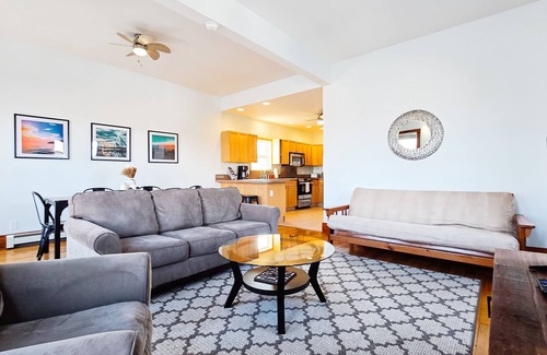 Elberta Condominio | 4 Minutes to Lake Michigan - FREE Kayak & Bike Rental
