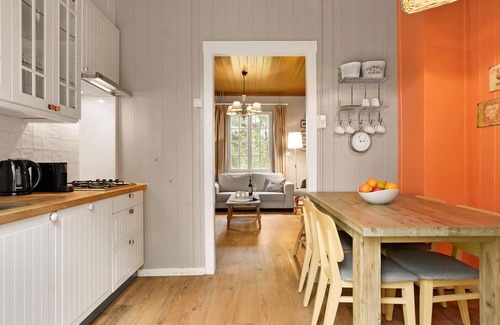 Eerbeek Chalet De Esquí | 4-person chalet in the holiday park Landal Coldenhove