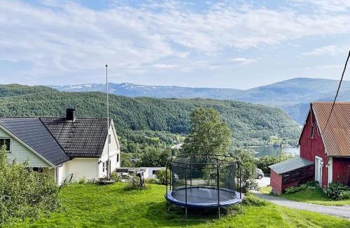 Vagsoy Casa | 4 person holiday home in Bryggja-By Traum