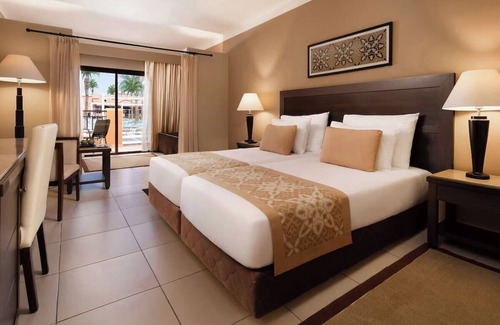 El Quseir Hotel | 4 Relaxing Rooms with Outdoor Pools Escape Close to Beach Attractions