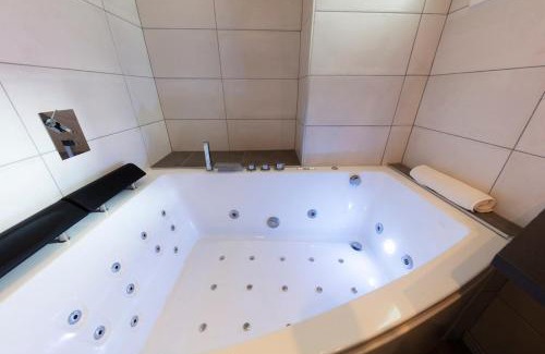Secteur 2 Apartamento | 4-room city center apartment - L'Atmosphère Balnéo