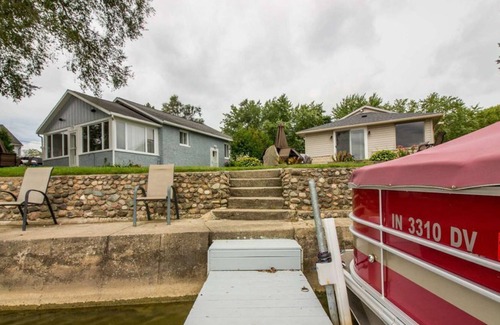 Rome City Casa | 4 seasons to relax at Sylvan Lake Indiana waterfront property