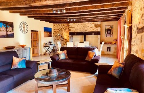 Capdrot Casa | 4-Star Tourism Rated Holiday Home, 6 Bedrooms, with Air Con & Private Heated 10x4M Salt Water Pool - 40 Mins from Bergerac