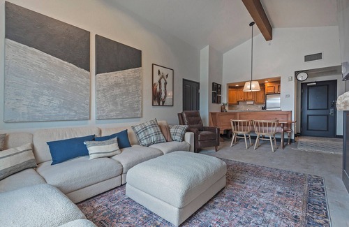 Midway Villa | 4-Star Zermatt Resort 2B2B Villa- Newly Remodeled!