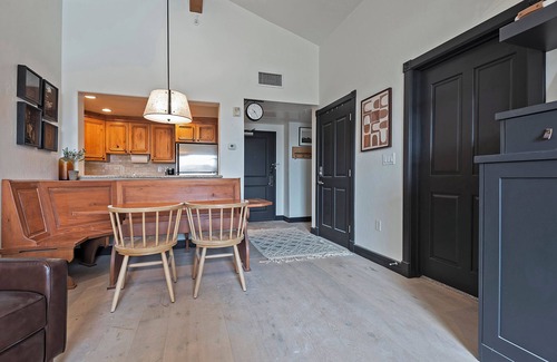 Midway Villa | 4-Star Zermatt Resort 2B2B Villa- Newly Remodeled!