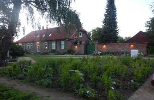 Eutin Apartamento | 4 Sterne Wohnen "Zum alten Forsthof" am Schlosspark, App 3 "wunnerbor"