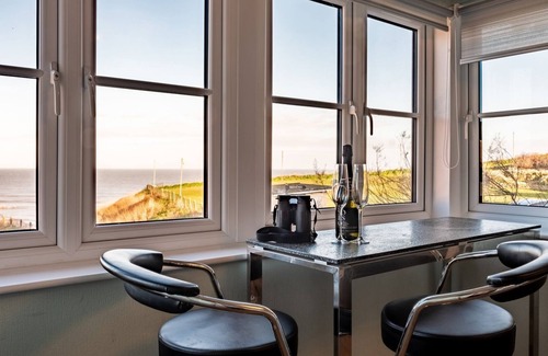 Sheringham Cabaña | 4 Victoria Court