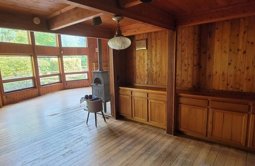 Randle Cabina | 40 minutes from White Pass! EV charging! New photos coming after remodel.