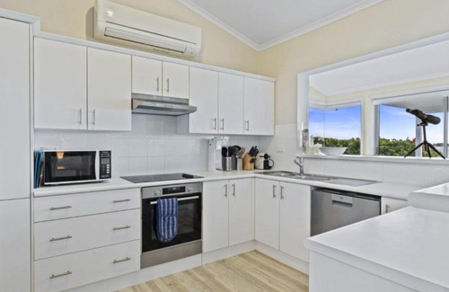 Hawks Nest Casa | 40 Moira Parade Hawks Nest