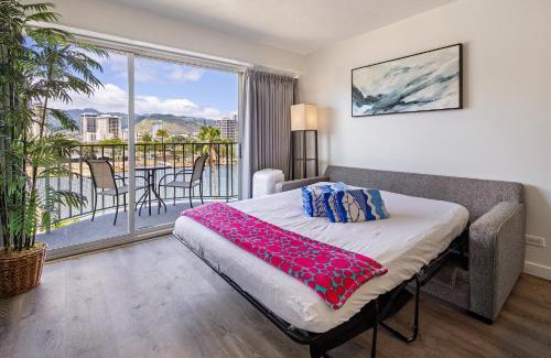 McCully - Moiliili Apartamento | 401 FREE Parking 10 min beach 2b-Waikiki Ala Moana