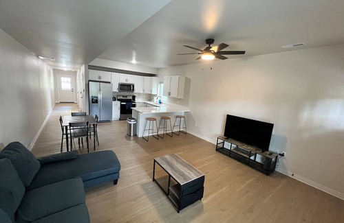 Iowa City Casa | 402 Spacious 3 Bedroom Townhouse
