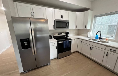 Iowa City Casa | 402 Spacious 3 Bedroom Townhouse