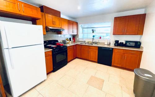 South Sundale Casa | 40223 Fremont Entire Coze 3brs house Free Parking nd AC