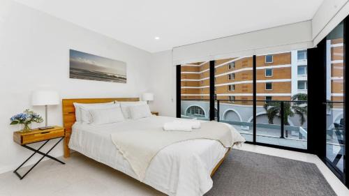 Terrigal Casa | 405 Pine Tree Short Walk To Beach Accom Holidays