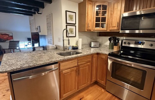 Old Port Apartamento | Incredible Location! Heart of Old Port/Spacious Apartment