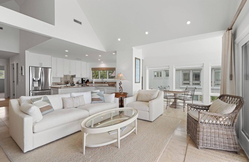 Kiawah Island Condominio | 4221 Mariners Watch: 3BR, Stunning Ocean Views, Steps from Beach, Bike Credit