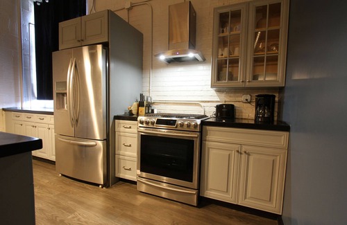 North Oakland Apartamento | 424 Gold Way- 3Bed/2Bath Apartment