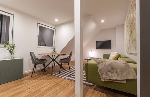 Schiefbahn Apartamento | 42qm DG Loft mit Allen Annehmlichkeiten