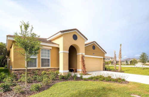 Sunridge Woods Casa | La experiencia de Orlando En este lujo de 5 dormitorios 5 baños W / Pool & Spa, sala de juegos